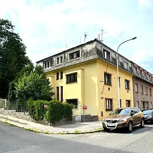 Hillside Апарт-отель Прага